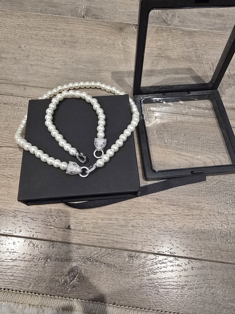 Classic Pearl Necklace and Bracelet Set with Silver Clasp - White